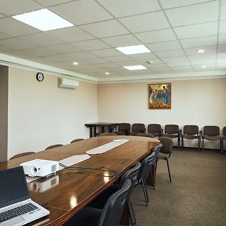 فندق Patriarshyi 3*